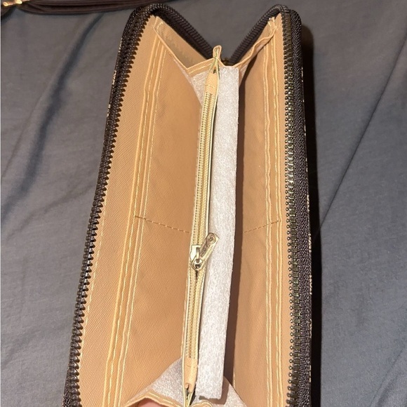 Checkered Purse Set of 3 - Picture 6 of 8